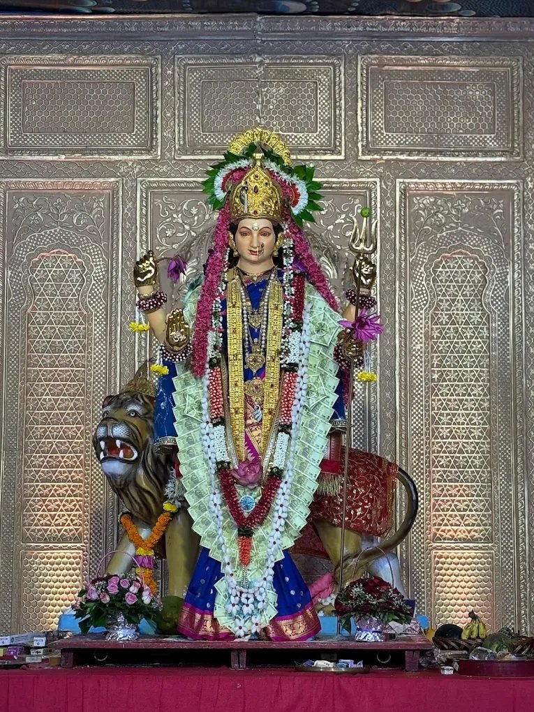 Dagdi Chawl Chi Aai Mauli
